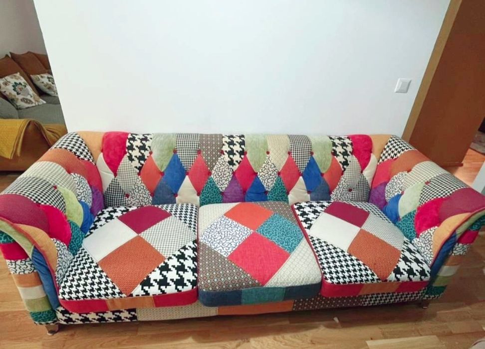 Canapea Chesterfield