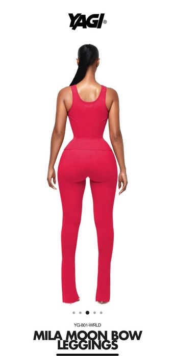 Colanti YAGI MILA MOON BOW 

-Preț-450 Ron 
-Mărimea-S

Colanții Yagi