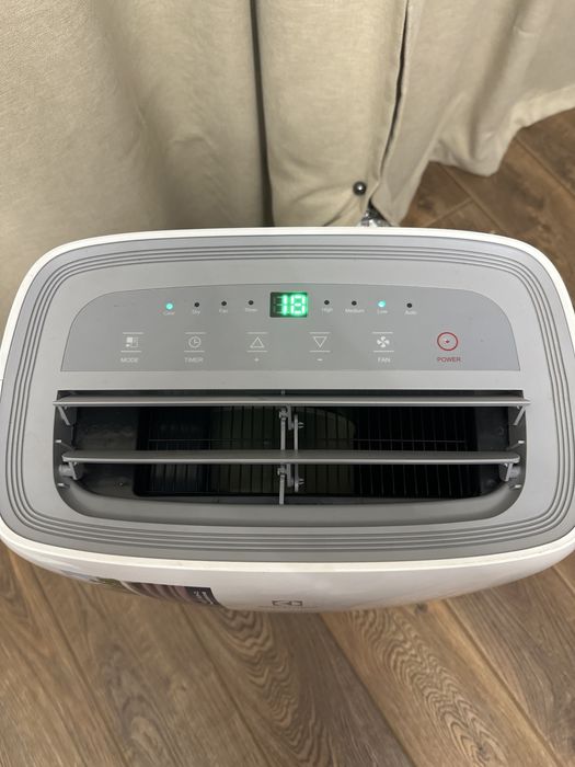 Мобильный кондиционер ElectroLux EACM-11 CL/N3 LOFT