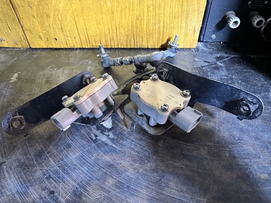 Датчик  положени кузова Lexus rx330