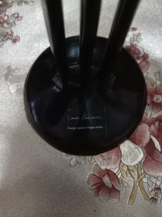 Статуэтка (современное искусство)