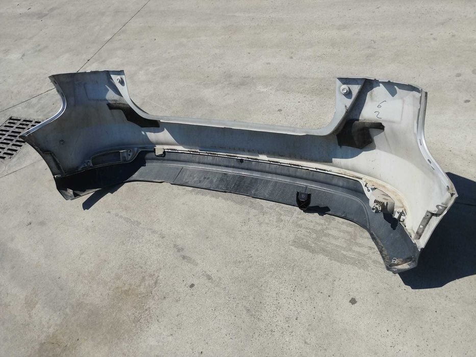 bara spate ford focus 3 hatchback facelift f1eb-17906-a