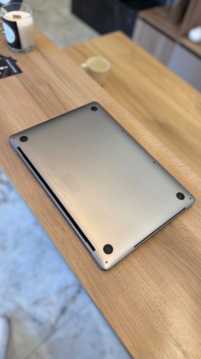 MacBook Pro 13”, i7 / 16GB RAM / 256 GB SSD