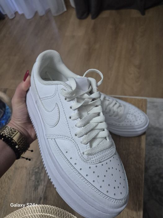 Adidasi Nike Court Vision din piele naturala