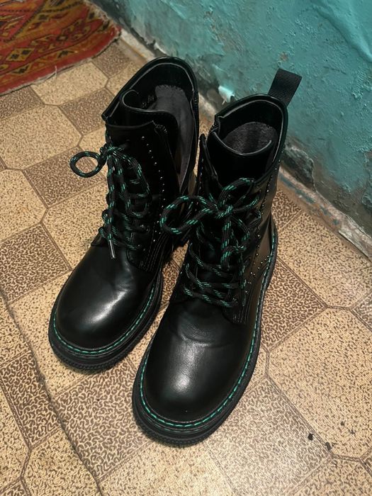 Продам сапоги осень весна