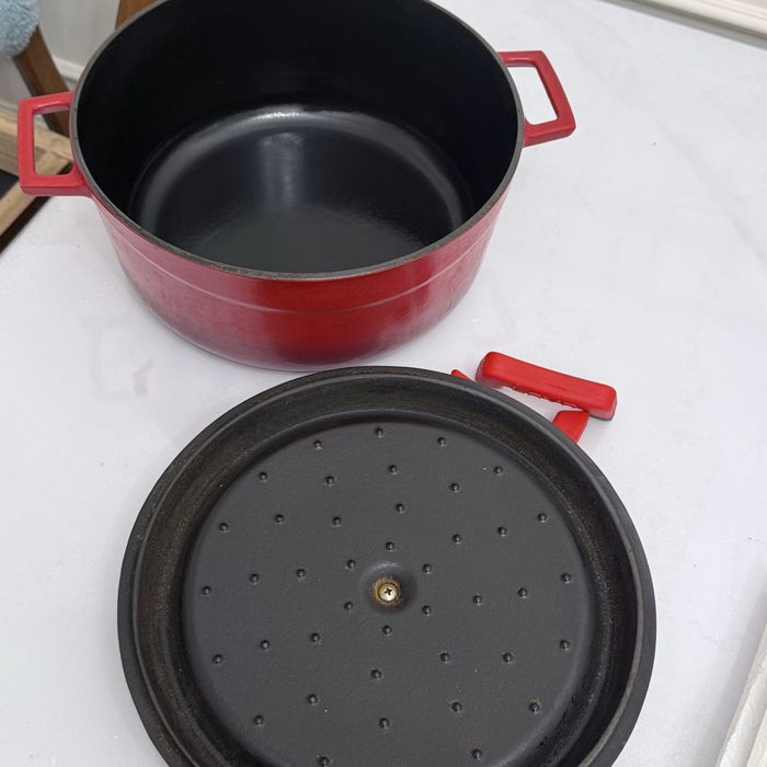 Продам чугунный казан оригинал