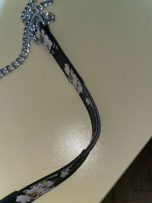 Малка дамска чанта с дълга дръжка