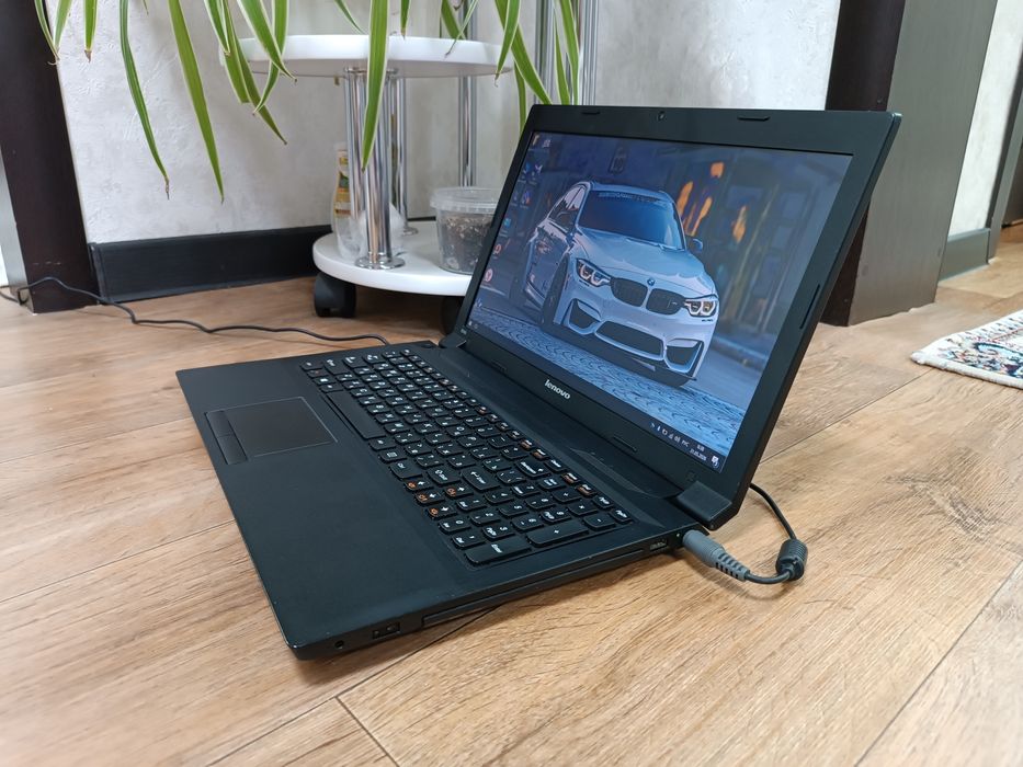 Ноутбук LENOVO 1TB Windows 10.