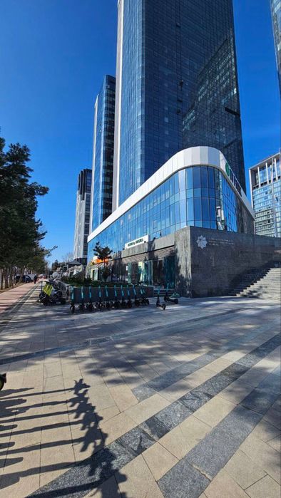 Помещение под кафе ресторан IT park вдоль дороги 300м2 + 60 м2 терраса