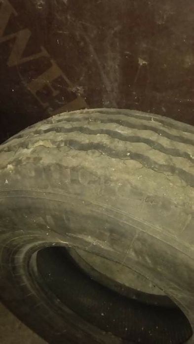 Гуми за камиони R 22.5
