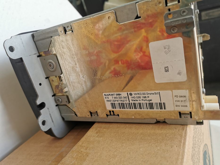 Магнитола RCD300