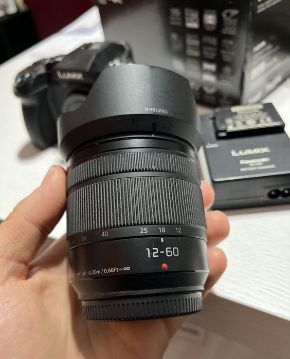 Фотоапарат Panasonic Lumix G7, 12‑60 mm обектив + 2 батерии — КАТО НОВ
