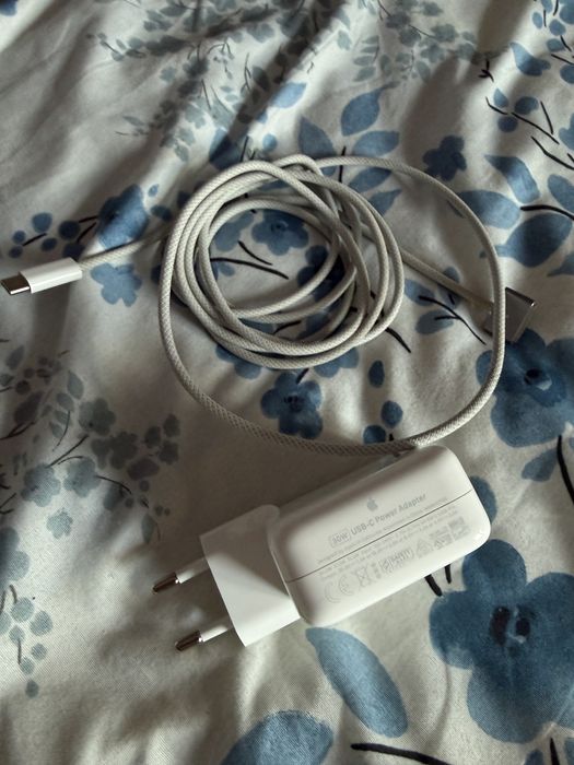 MacBook Air M2, 2022