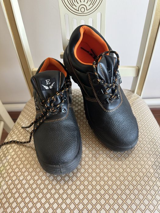 спец одежда……………