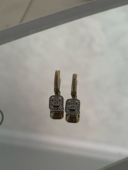 Золотые серьги с бриллиантами