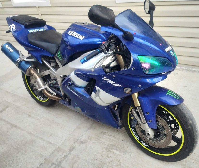 Yamaha YZF-R1 на части