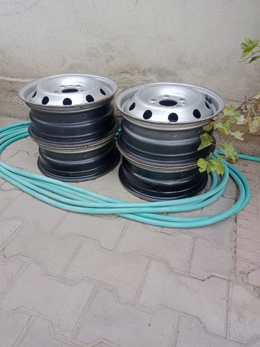 Продам диски на спринтер р 15