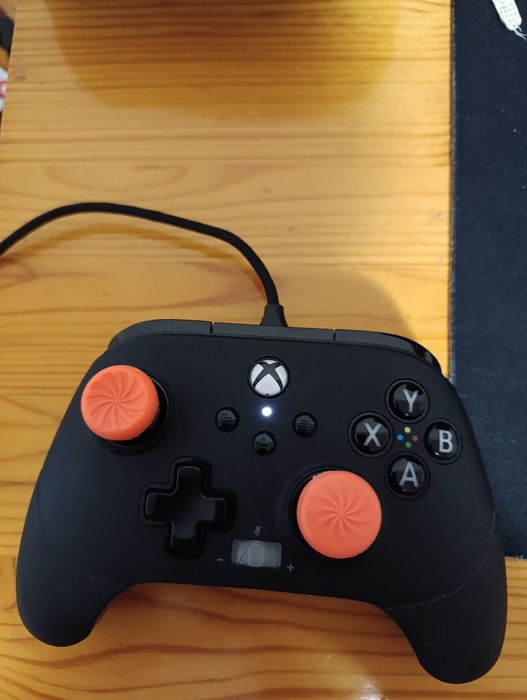 Custom XBOX контролер