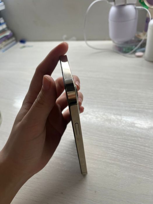 Айфон 12 про золотой