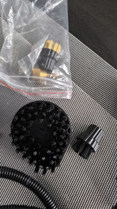 Curățător cu abur - putere 1500W Nou