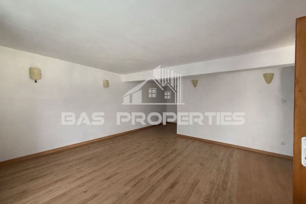 Продава се Къща в с. Владая, Област София-град - 200 кв.м за 890 €/кв.м - Снимка #2