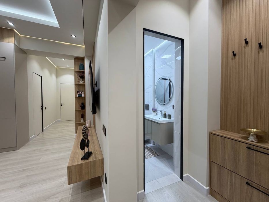 Срочно продается ЖК KIPARIS 3/2/9 новый ремонт 76м2
