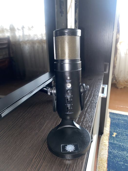 Микрофон: mic knob  angle