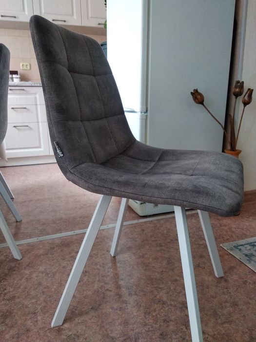 Стулья 4 штуки новые Ош