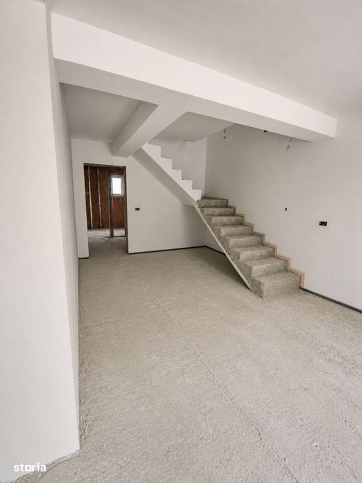 Casă mare Vișani 230 mp | 3 dormitoare + living 60 mp | teren 610 mp