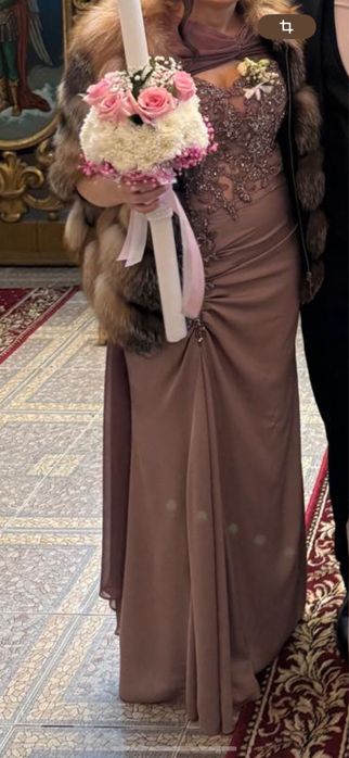 Rochie de nașă elegantă