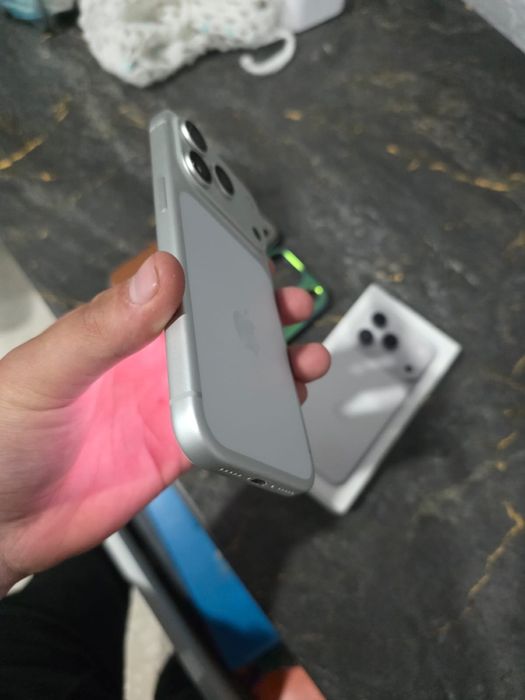 Продам или обмен iphone 17 pro