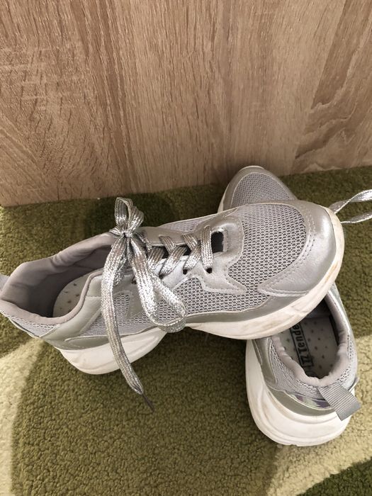 Дамски маратонки