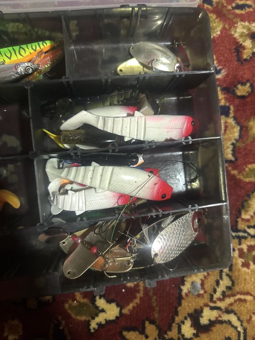 Trusa pescuit la spinning