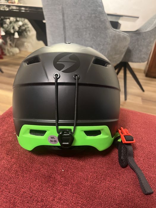 Ски каска за деца