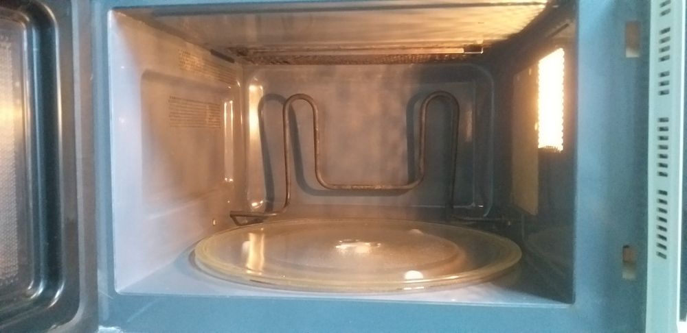 Продам микроволновку   LG