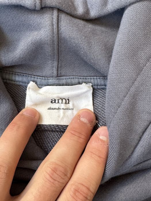Hoodie на марката Ami Paris