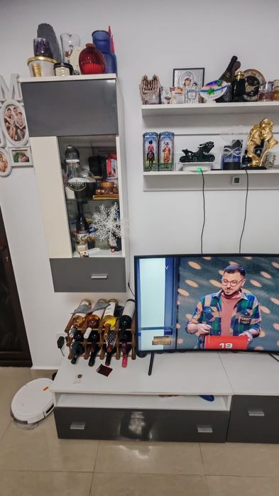 Mobilă Living folosita .Dar in stare foarte bună !