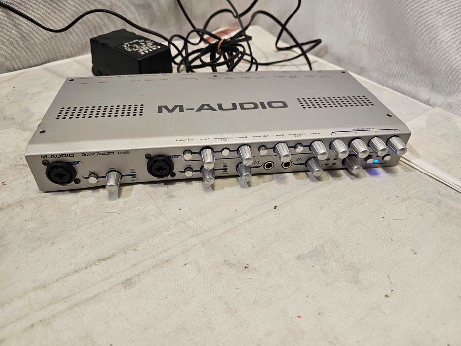 Interfata Audio USB si Mixer Studio M-Audio OmniStudio USB Preamplificatoare Mic Inst Alimentator Dedicat