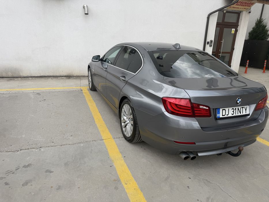 BMW 5 Series 2011 — imagine 22