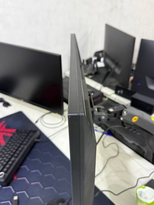 Монитор ViewSonic 180hz
