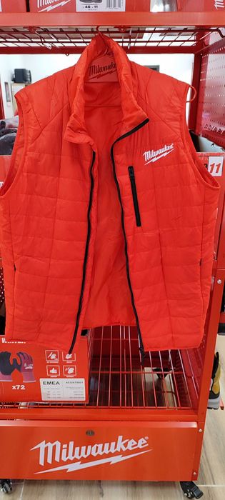 Тънък елек Milwaukee