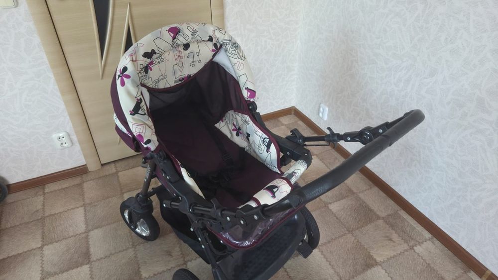 Продам детскую коляску.