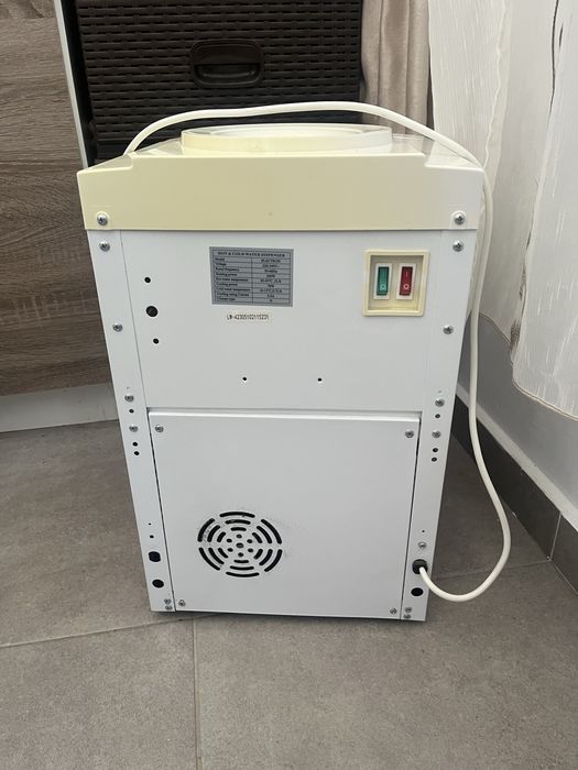 Dozator apă H2O