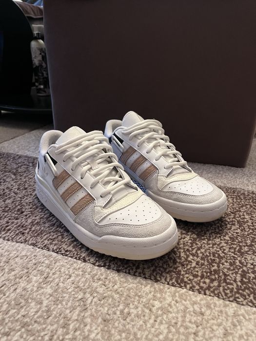 adidas forum low