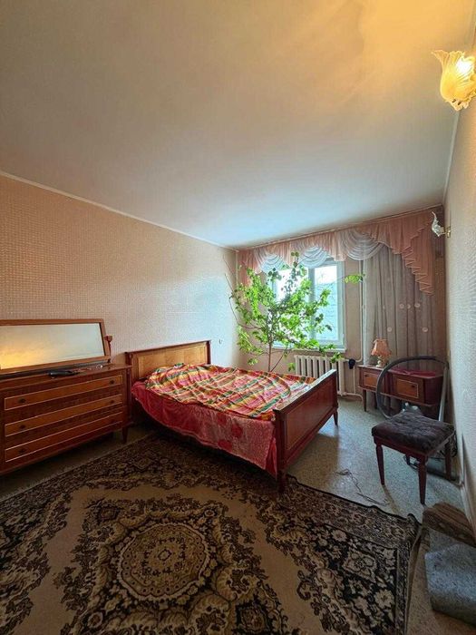 В продаже 4-х комнатная квартира с очень удобной планировкой!