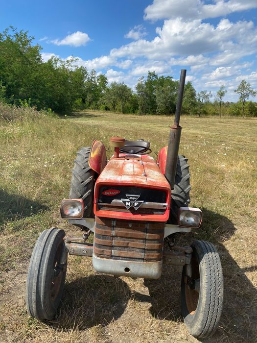 Vând tractor in stare buna de fuctionare
