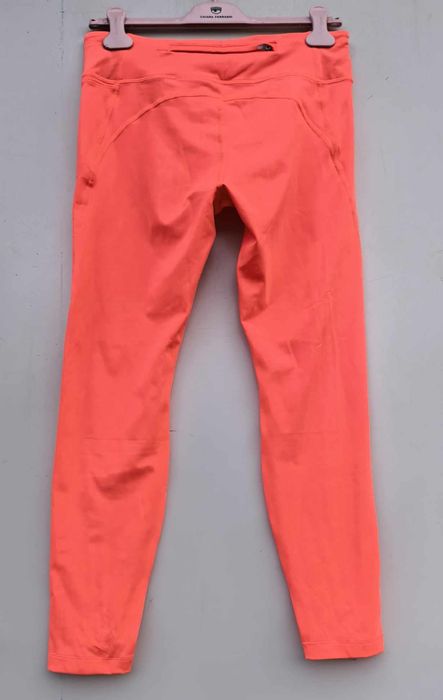 Nike оригинален дамски клин нов жесток коралов електриков цвят М/Л раз