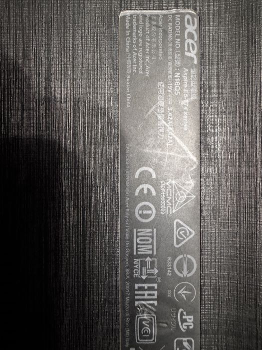 Vând laptop Acer Aspire E5-774G