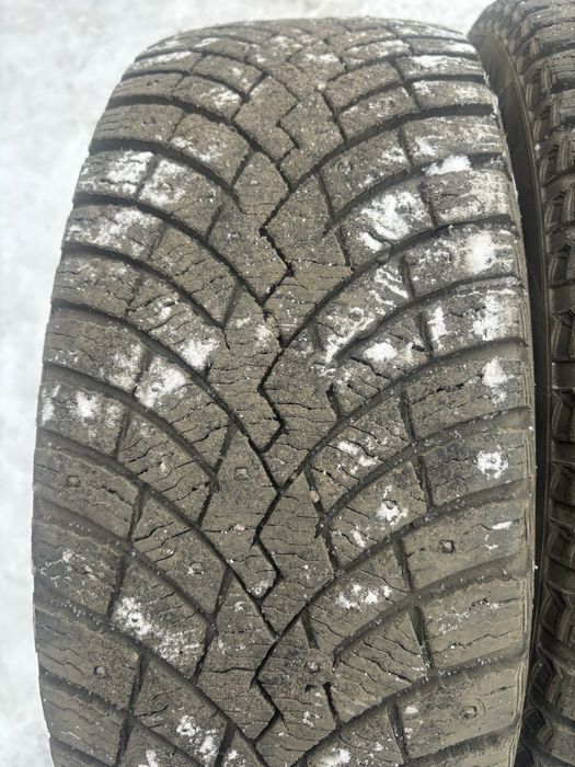 Комплект шин.