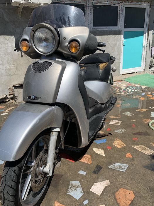 Vand scuter aprilia scarabeo 150cc